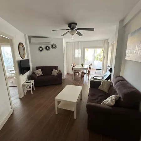 Precioso Apartamento Junto A Playa Y Con Piscina.